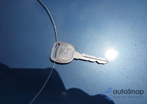 2001 Chevrolet Tahoe Lt из США, поврежденный, VIN 1GNEC13T11J249287